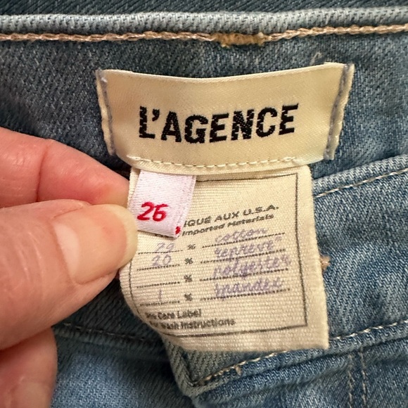 L’Agence Light Wash Denim Cropped Jeans Fading Whiskering Raw Hem 26 - Picture 3 of 9